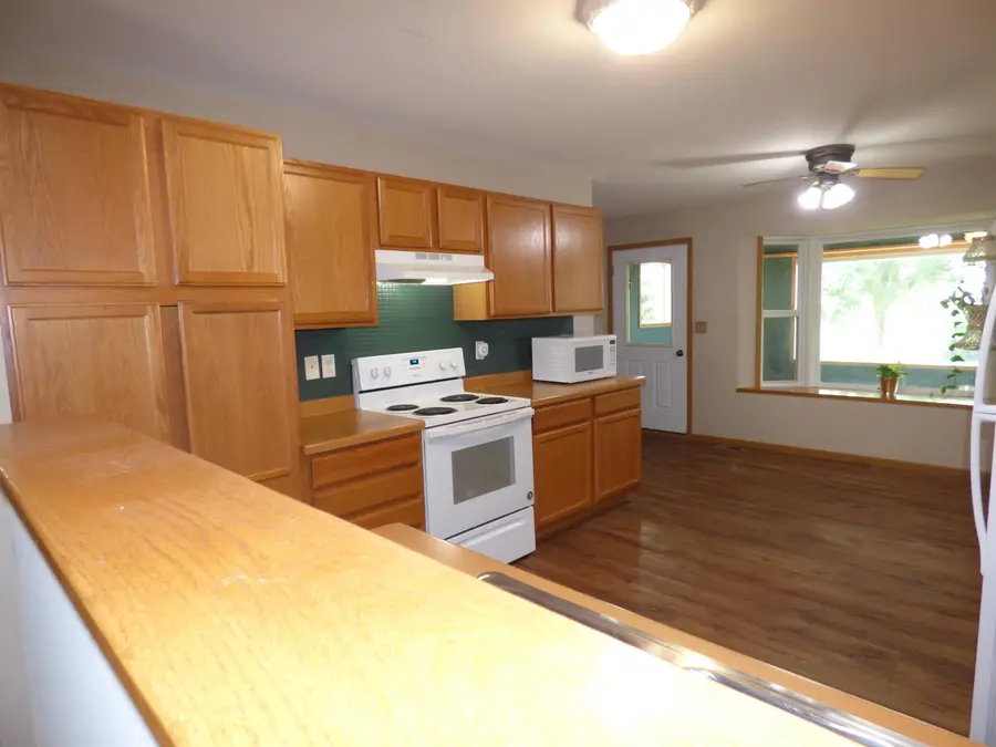 729 Meadow Ridge Lane, Lena, IL 61048 - #3