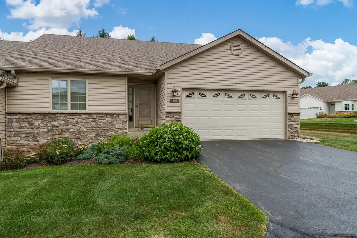 1401 Stone Bridge Crossing, Rockford, IL 61108 - #1