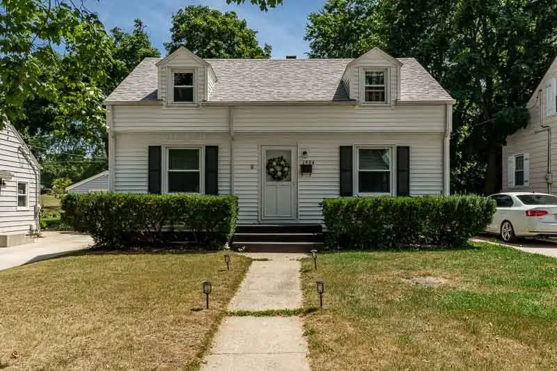 1904 Colorado Avenue, Rockford, IL 61108 - #2