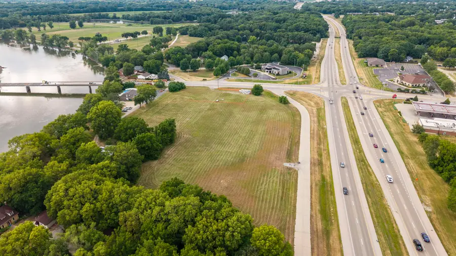 5365 Bridge Street, Roscoe, IL 61073 - #2