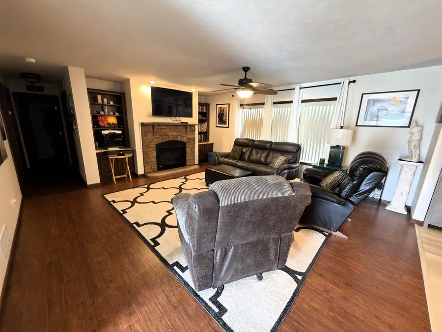 619 Park Avenue, Belvidere, IL 61008 - #2