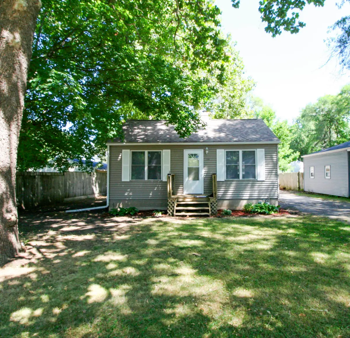 220 SHORELAND Road, Machesney Park, IL 61115 - #1