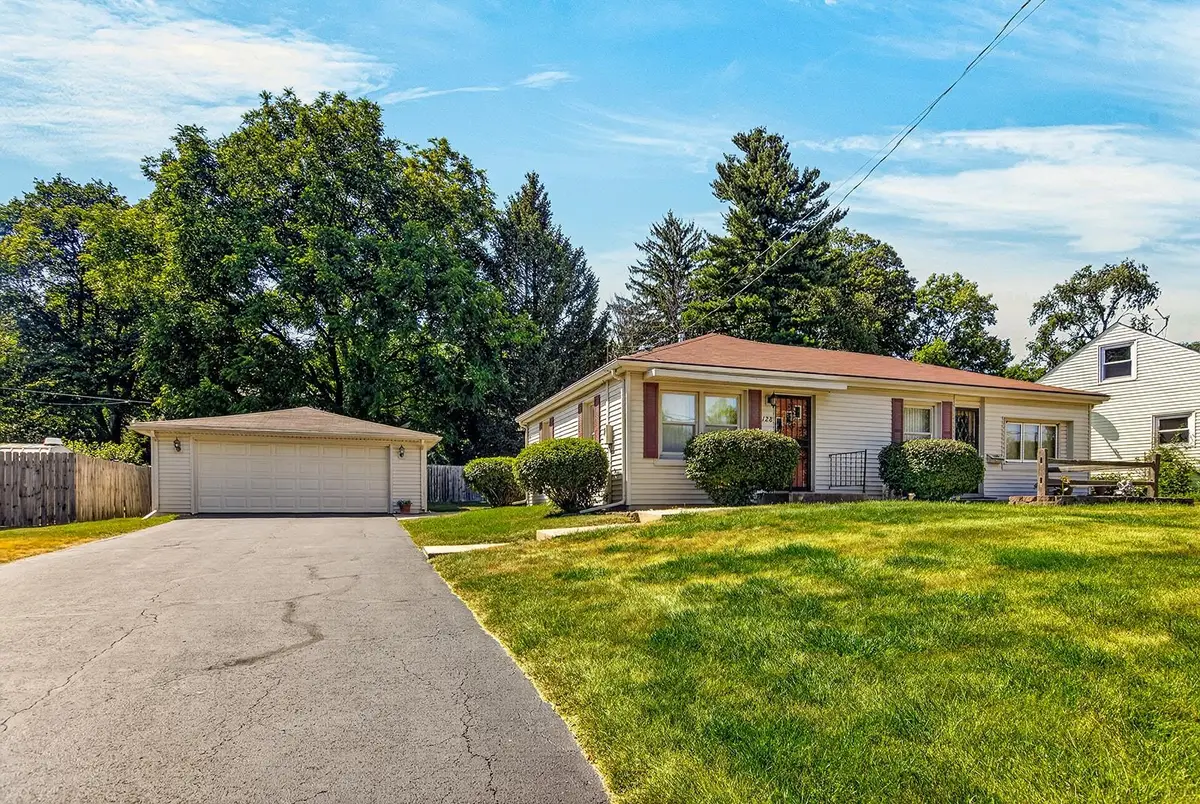 128 WARREN Avenue, Rockford, IL 61107 - #1
