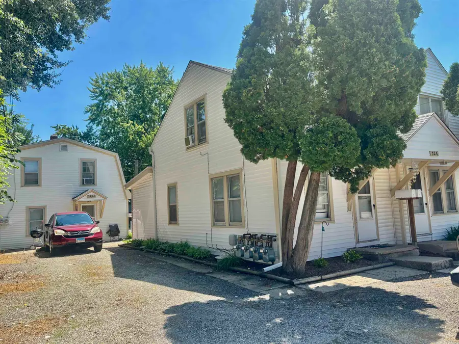 524 W Harrison Street, Belvidere, IL 61008 - #3
