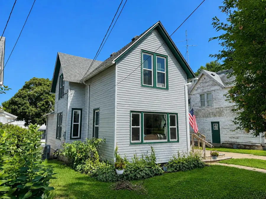507 N Broad Street, Lanark, IL 61046 - #2