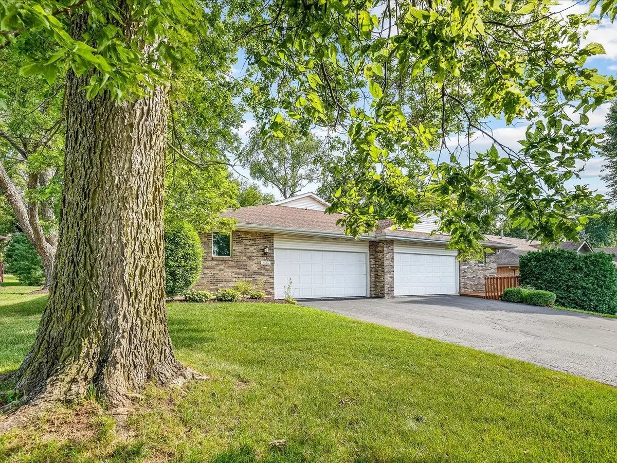 6616 Sandalwood Close, Rockford, IL 61108 - #1