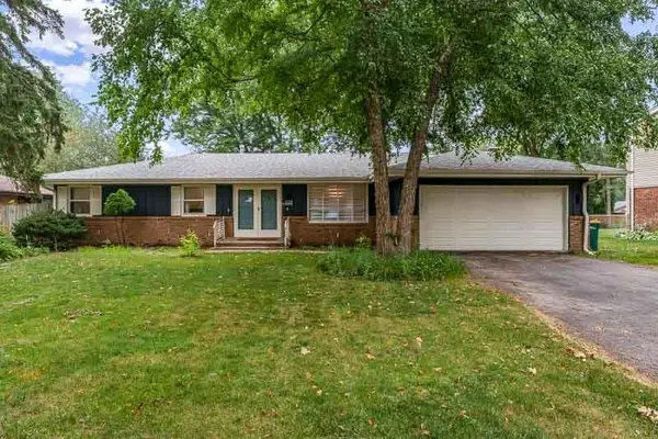 823 PINE VALLEY Drive, ROCKFORD, IL 61107