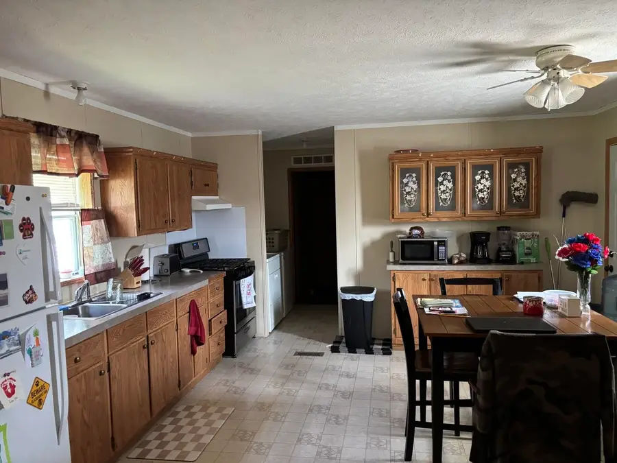 2705 St Vincents Avenue, Lasalle, IL 61301 - #3