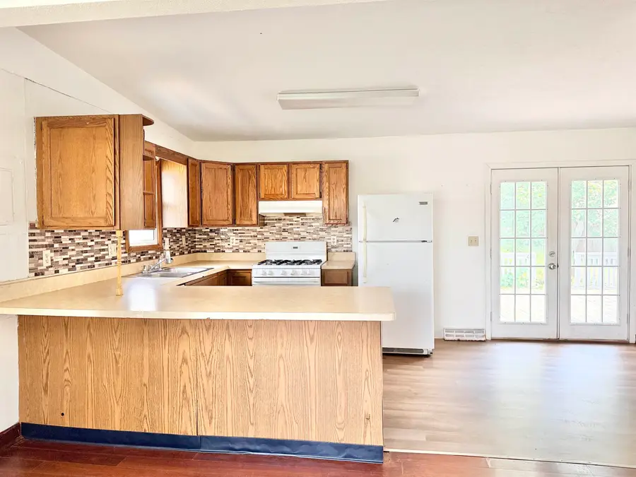 1111 EVANS Avenue, Machesney Park, IL 61115 - #3