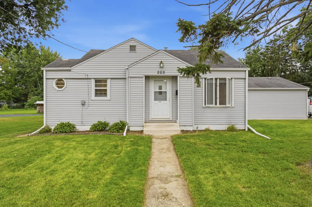 203 Pearl Avenue, Loves Park, IL 61111 - #1