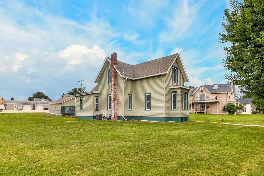 101 WEST Street, Monroe Center, IL 61052 - #2