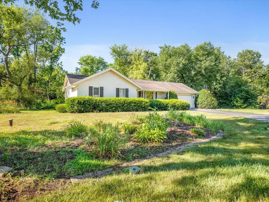 5431 Murphys Run, Roscoe, IL 61073 - #3