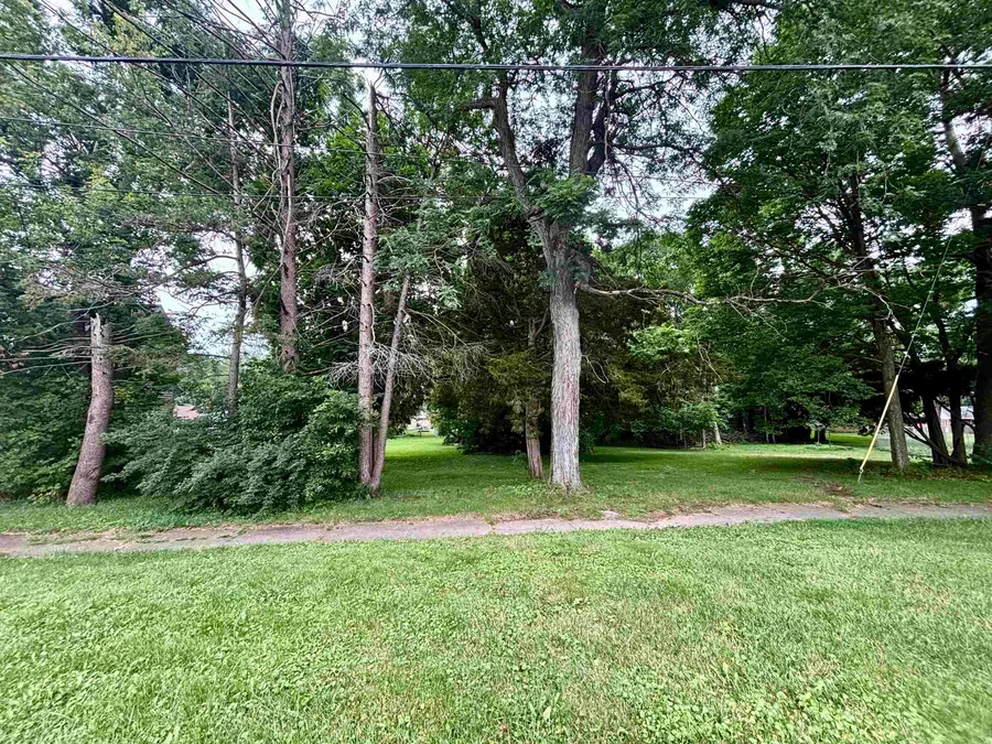 524 W Lincoln Avenue, Belvidere, IL 61008 - #3