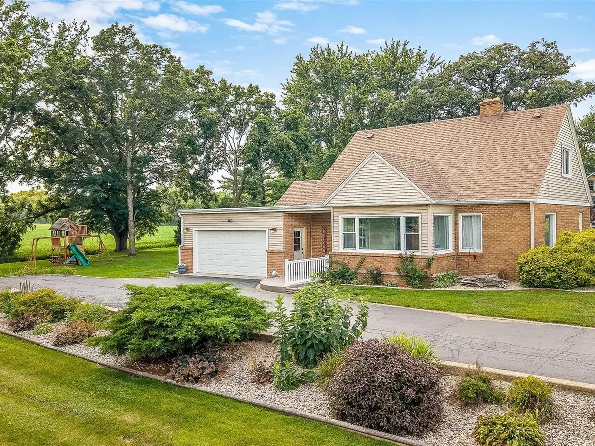 5322 Tipple Rd, Rockford, IL 61102 - #1