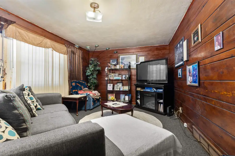 3420 Auburn Street, Rockford, IL 61101 - #2