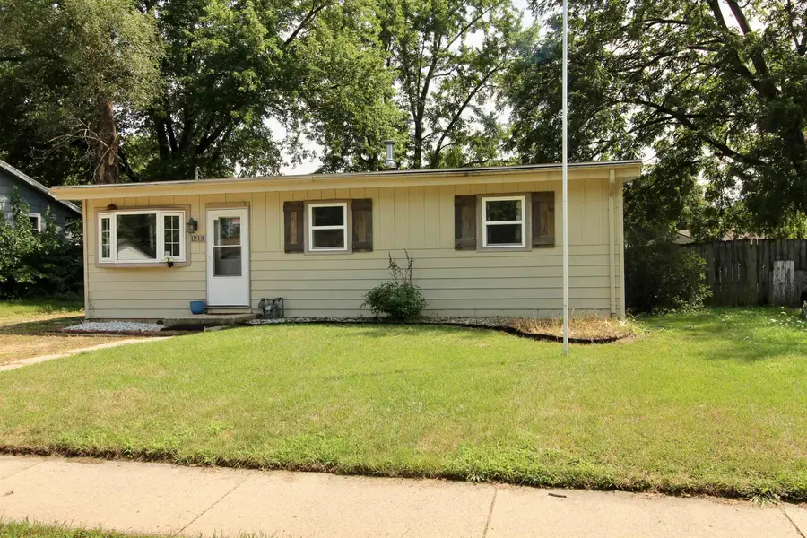 1213 Kingsley Drive, Machesney Park, IL 61115 - #2