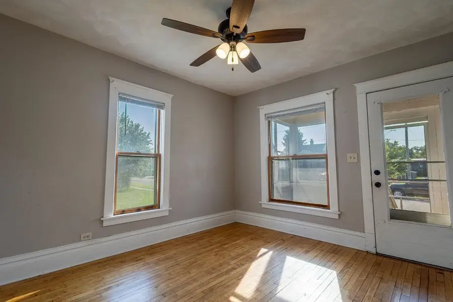505 Hayes Street, South Beloit, IL 61080 - #3