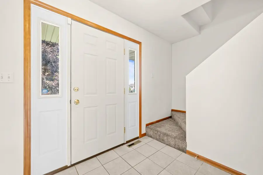 5480 Bastian Boulevard, South Beloit, IL 61080 - #3