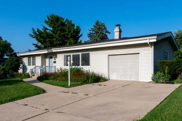 928 Woodland Drive, Rockford, IL 61108 - #3