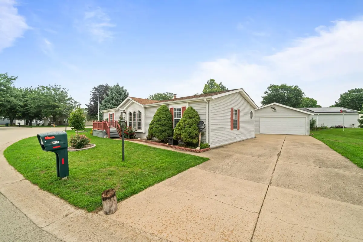 8511 Fig Tree Lane, Roscoe, IL 61073 - #1