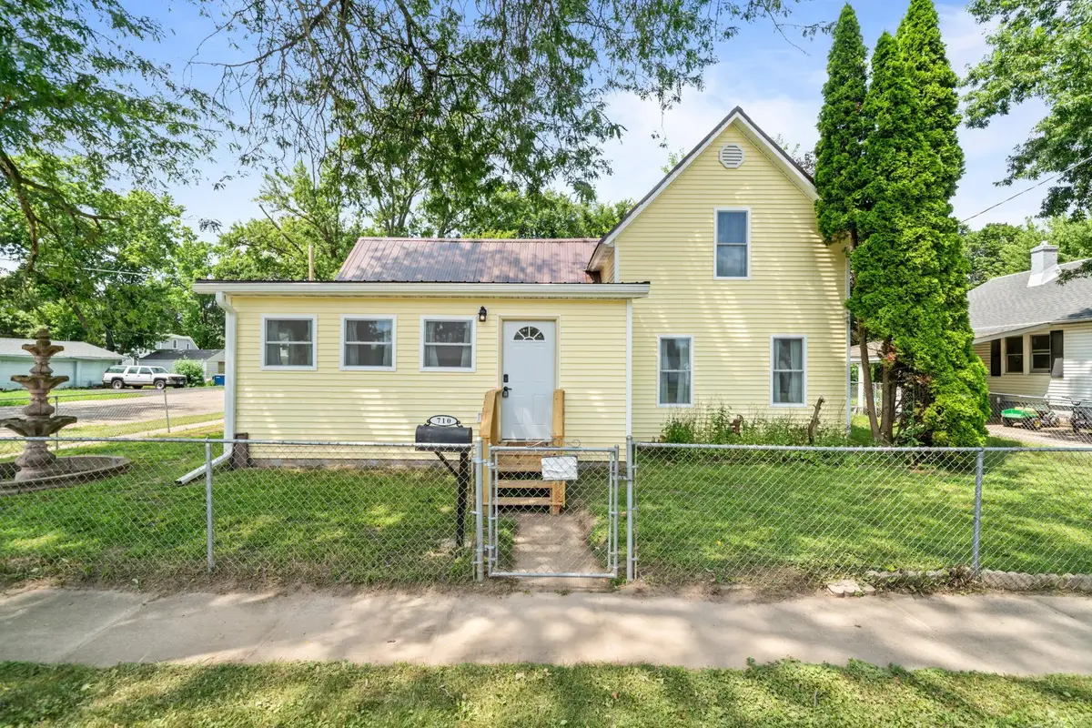 710 S 2nd Street, Oregon, IL 61061 - #1