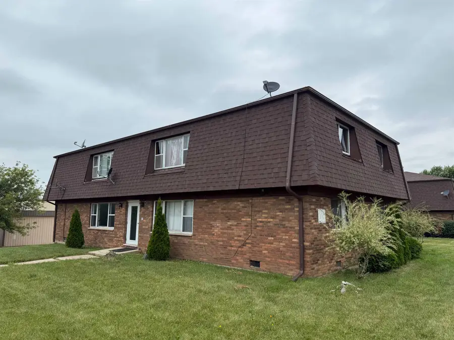 1020 9th Street, Harvard, IL 60033 - #2