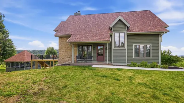 2 Augusta Drive, GALENA, IL 61036