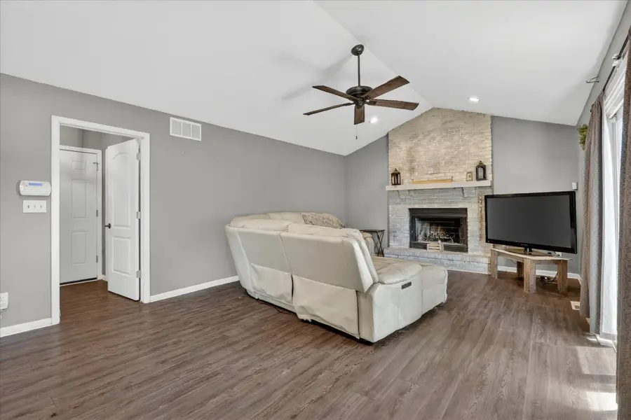 3296 N Trainer Road, Rockford, IL 61114 - #3