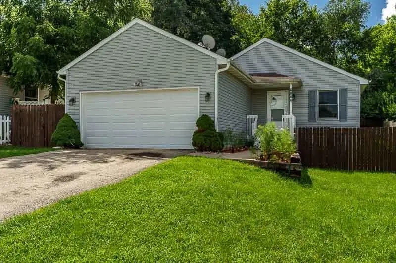 2951 16th Street, Rockford, IL 61109 - #2