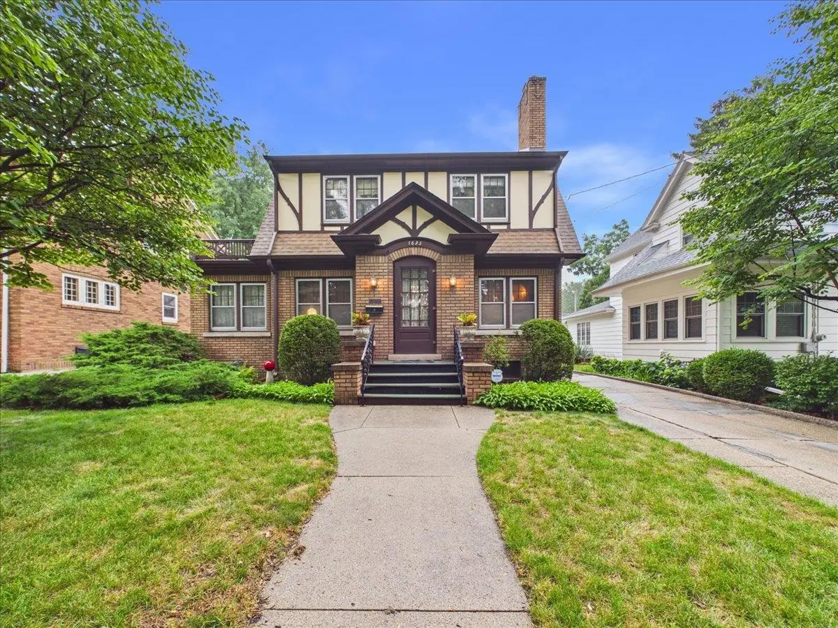 1623 Jackson Street, Rockford, IL 61107 - #1