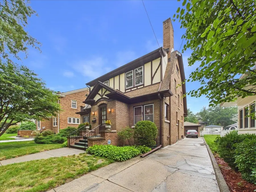 1623 Jackson Street, Rockford, IL 61107 - #2