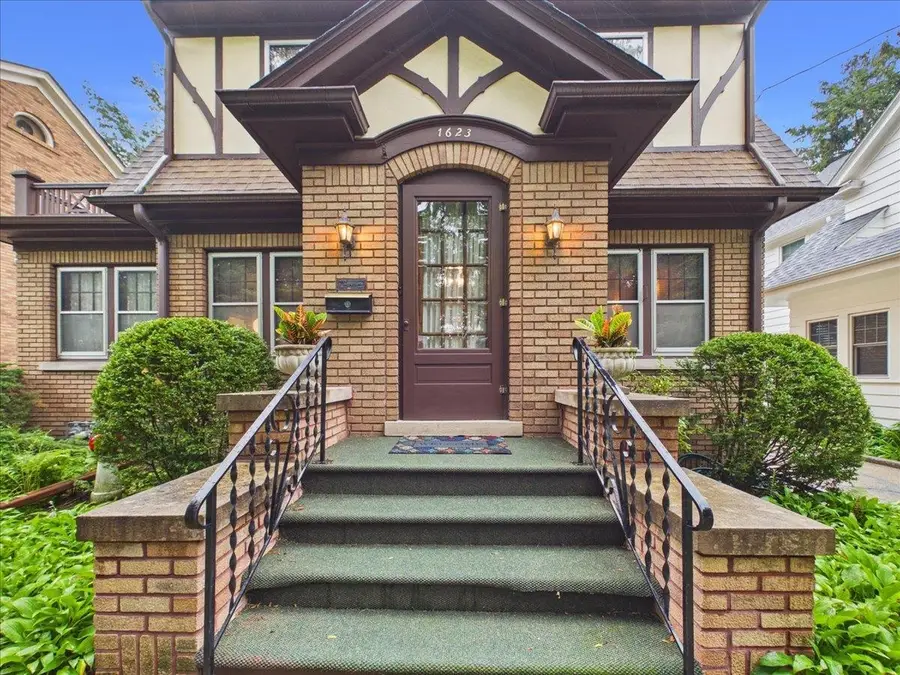 1623 Jackson Street, Rockford, IL 61107 - #3