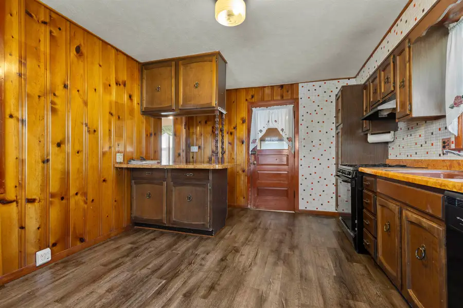 838 N 1st St, Rockford, IL 61107 - #3