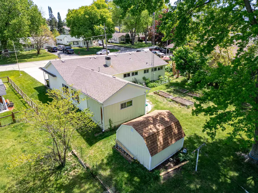 415 S Genoa Street, Genoa, IL 60135 - #2