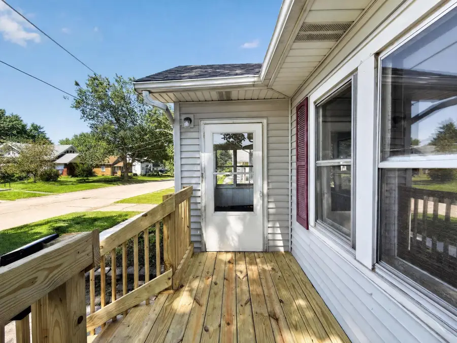 1022 13th Street, Rockford, IL 61104 - #3