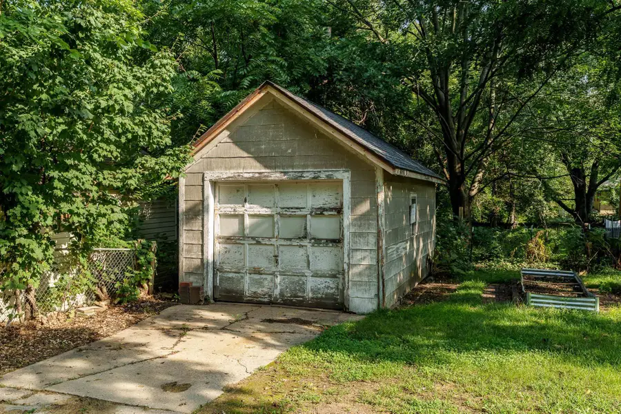 704 irving Avenue, Rockford, IL 61101 - #3