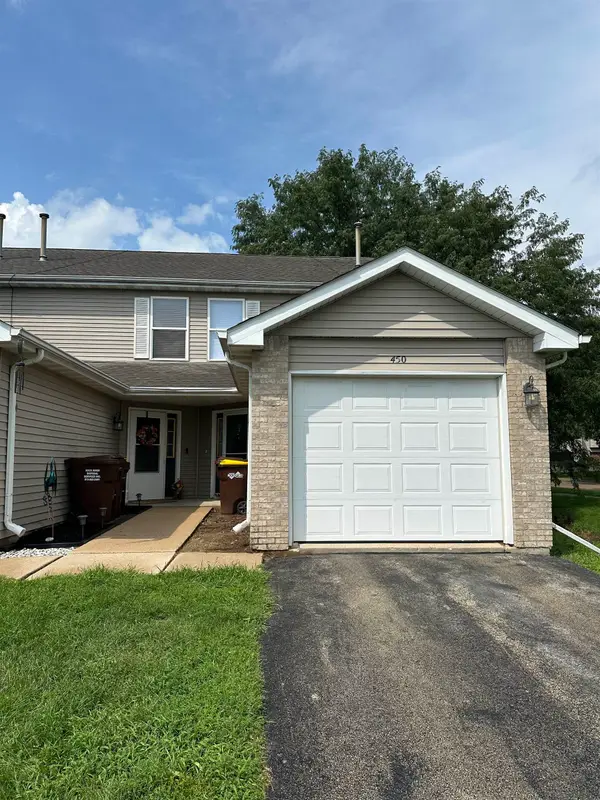 450 Amphitheater Drive, ROCKFORD, IL 61107