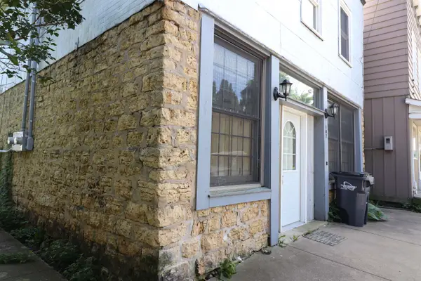 107 W Baldwin Street, APPLE RIVER, IL 61001