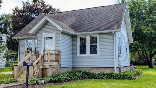 706 S 2nd, OREGON, IL 61061