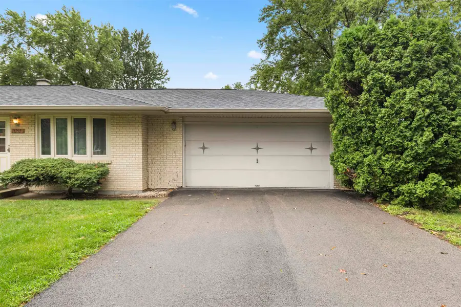9304 LAWSON Drive, Machesney Park, IL 61115 - #2
