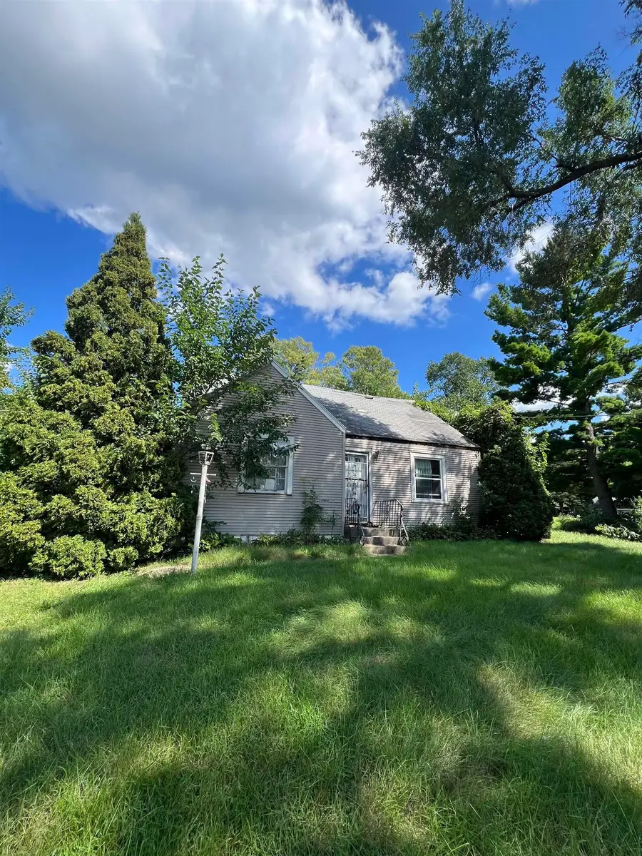 212 Laclede Avenue, Rockford, IL 61102 - #2