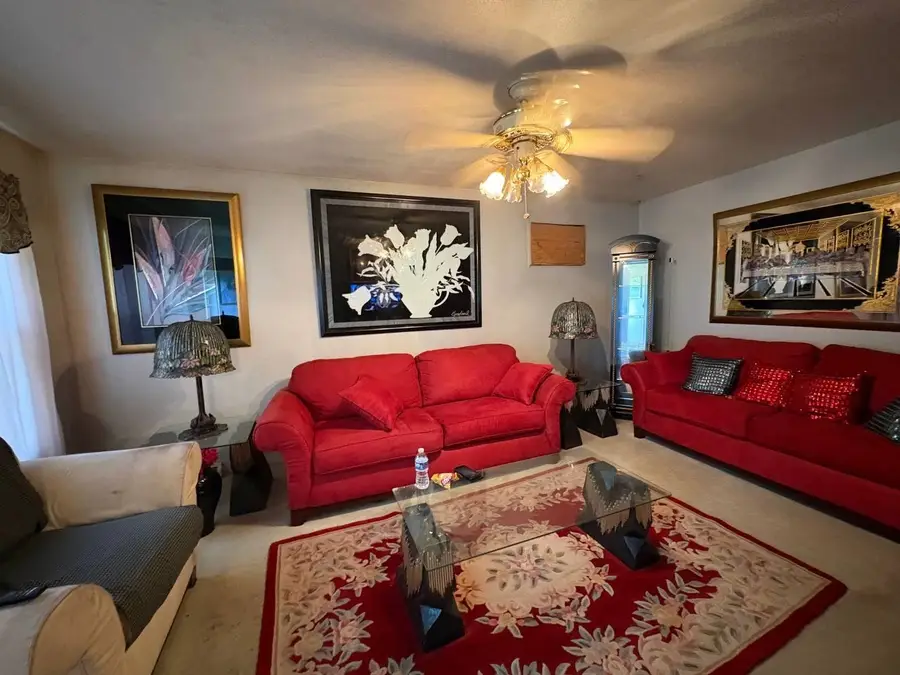 929 N Johnston Avenue, Rockford, IL 61101 - #3