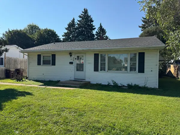 114 E Claremont Street, LANARK, IL 61046