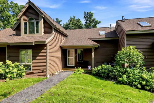 134 Walnut Hill Drive, GALENA, IL 61036