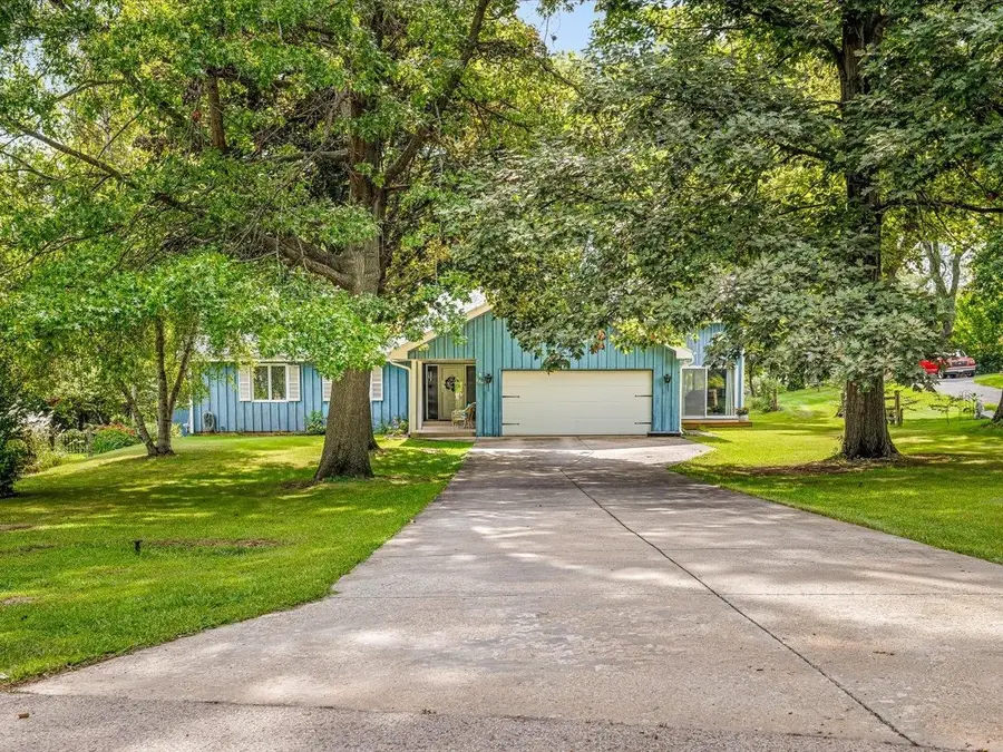 650 Coolidge Place, Rockford, IL 61107 - #3