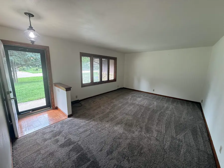 6194 Abington Drive, Rockford, IL 61109 - #2