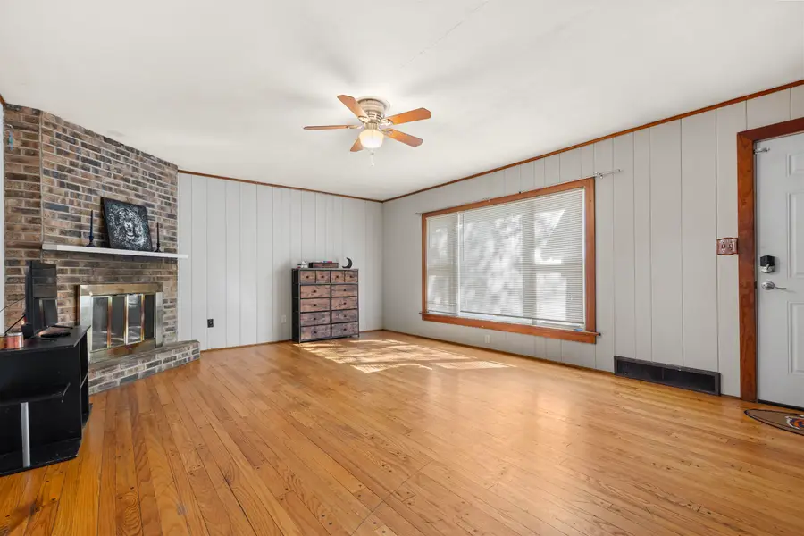 2422 Ridge Avenue, Rockford, IL 61103 - #2
