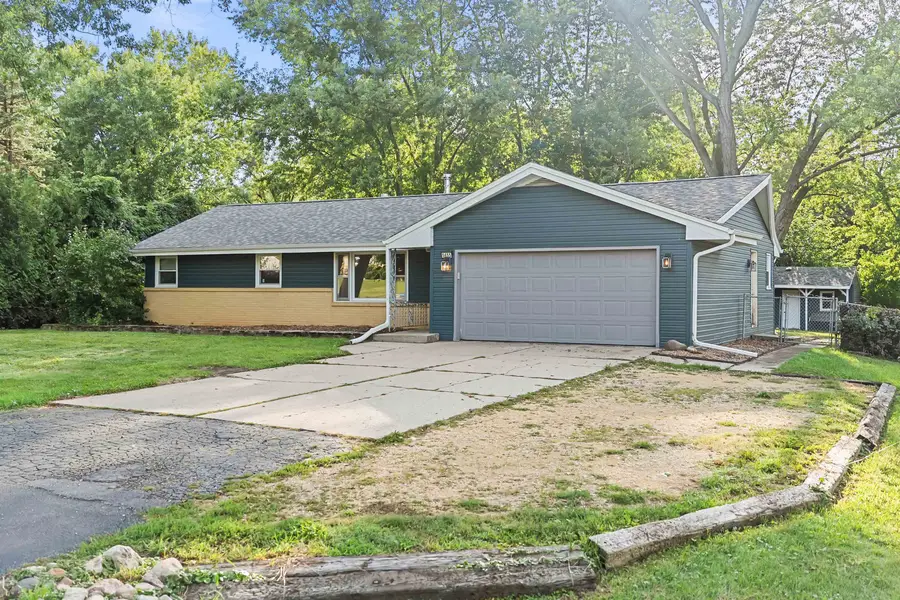 5655 SANTA FE Trail, Rockford, IL 61109 - #2