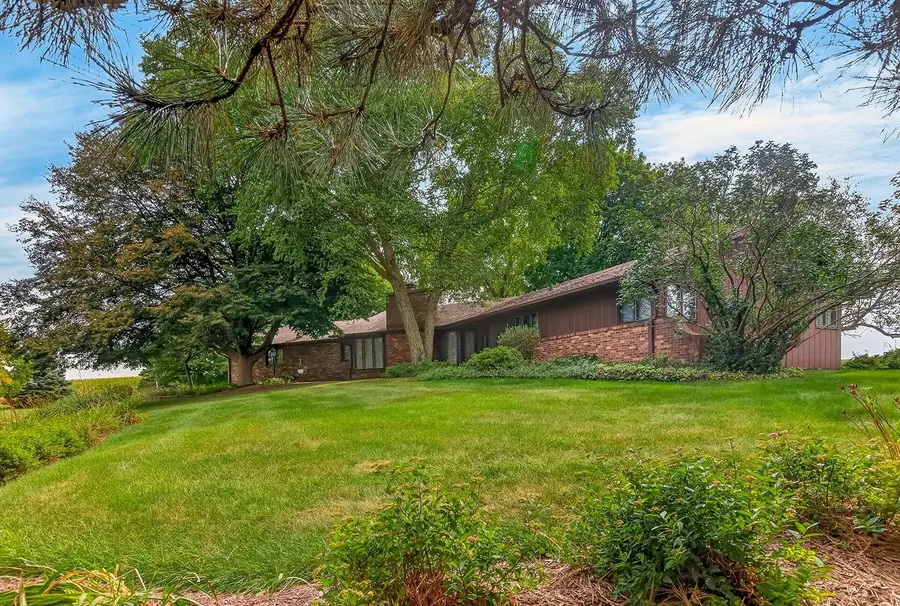 5723 N MULFORD Road, Monroe Center, IL 61052 - #2