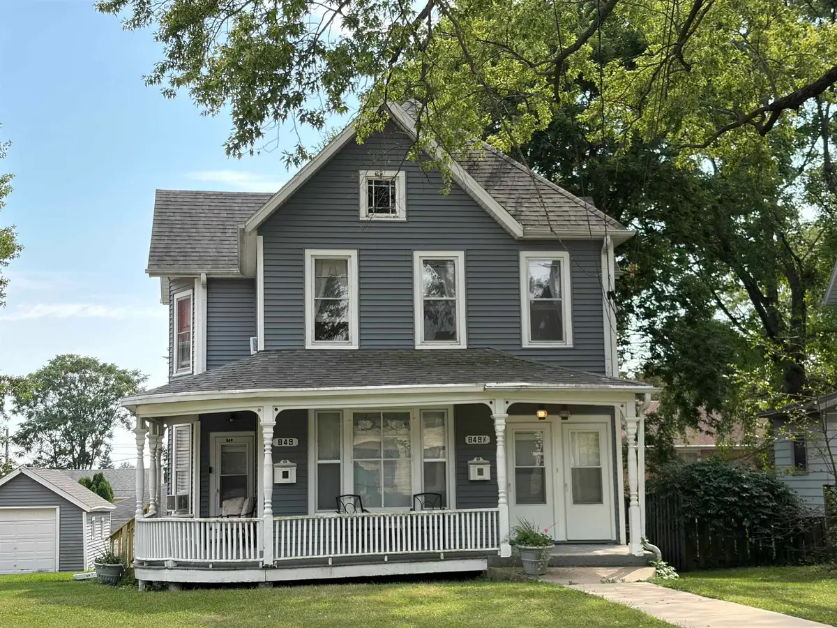 849 1/2 Lincoln, Freeport, IL 61032 - #1